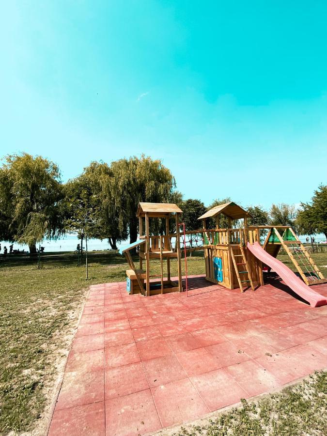 Marine Apartman By Bltn Siófok Extérieur photo